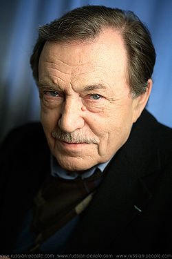Василий Аксёнов